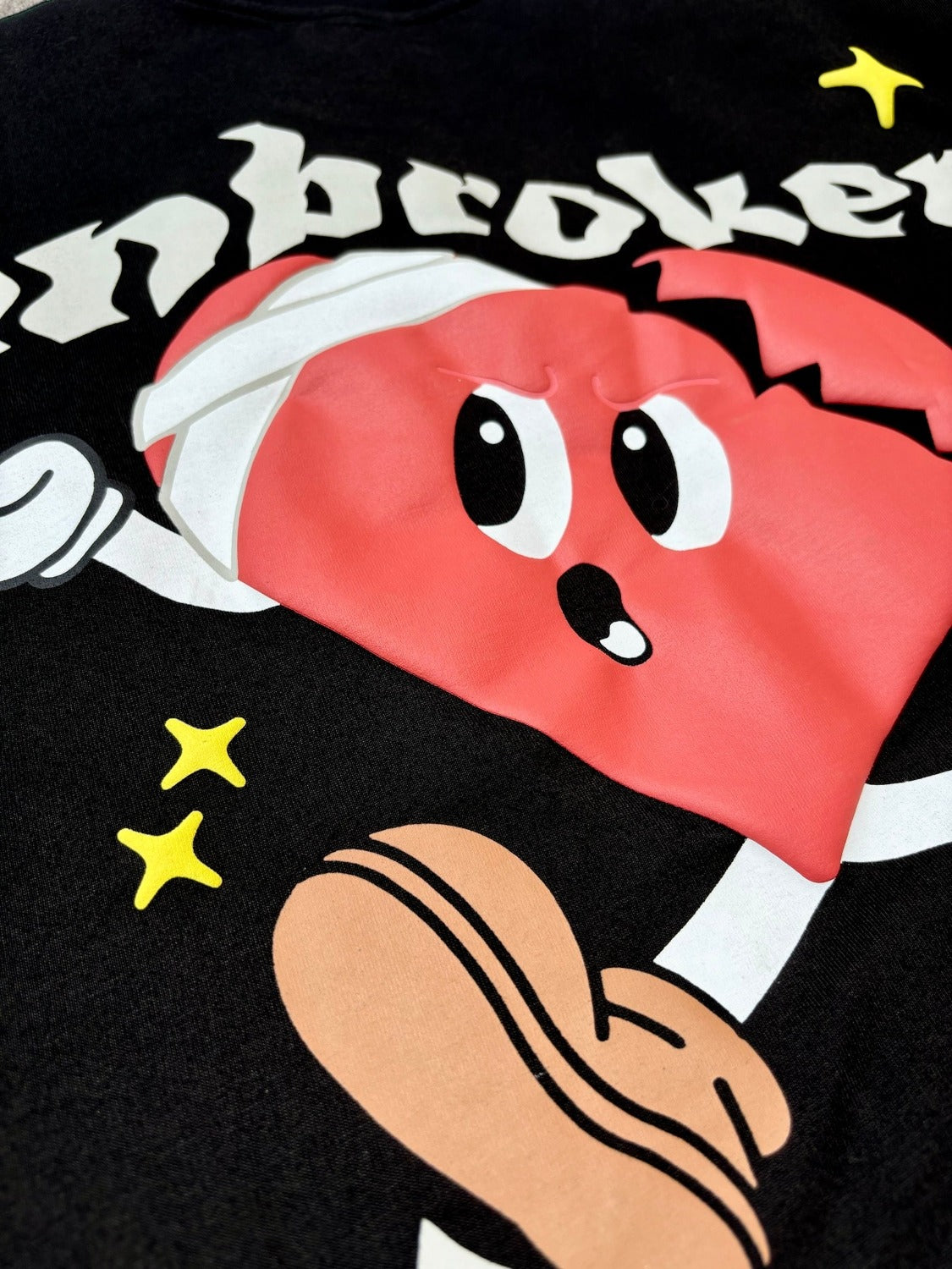 UNBROKEN HEART TEE BLACK