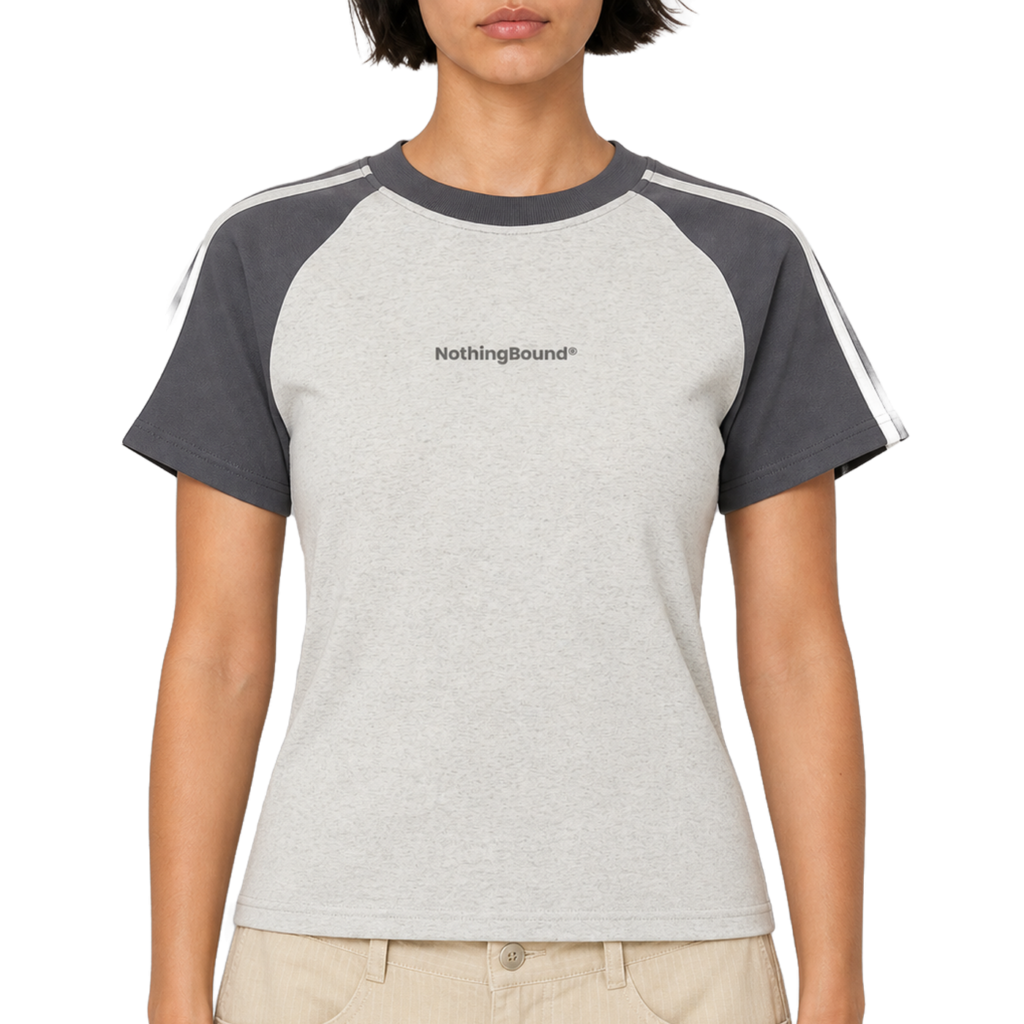 Contrast Raglan Tee — vista frontal de fit
