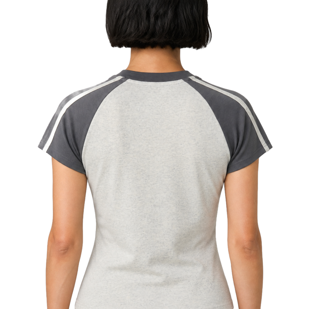 Contrast Raglan Tee — vista trasera de fit